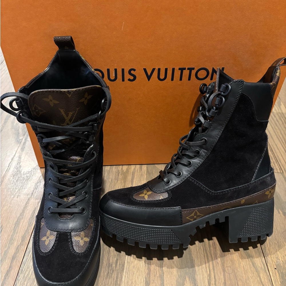 Louis Vuitton Black Women's Boots